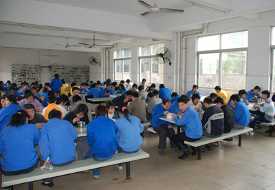 萬康餐飲努力打造國內(nèi)食堂管理服務專業(yè)